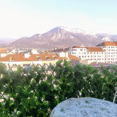 Martine A Parking Vue Magnifique Annecy